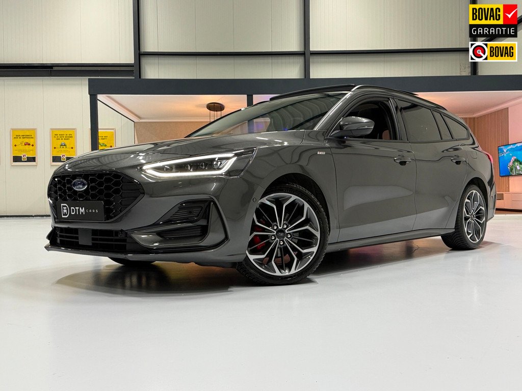Ford Focus 155PK 1.0 EcoBoost Hybrid ST Line X |Pano |Trekhaak |Carbon |Facelift |Navi |Winterpakket| ACC