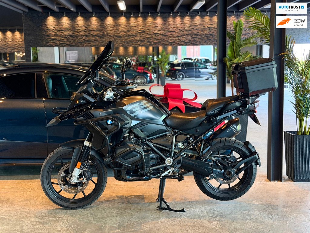 BMW All-Road R 1250 GS Tripple black|Akra|Bomvol|Nieuw Onderhoud
