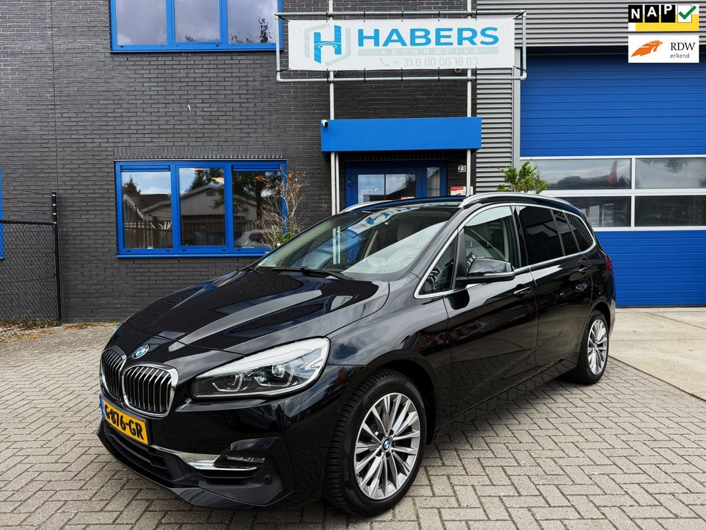 BMW 2-serie Gran Tourer 220i 7p. High Executive Edition 192PK|Nieuw model|Full Led|AUT|Leder|DAB+|StoelVW|Trekhaak|Bots|HUD|NLAuto