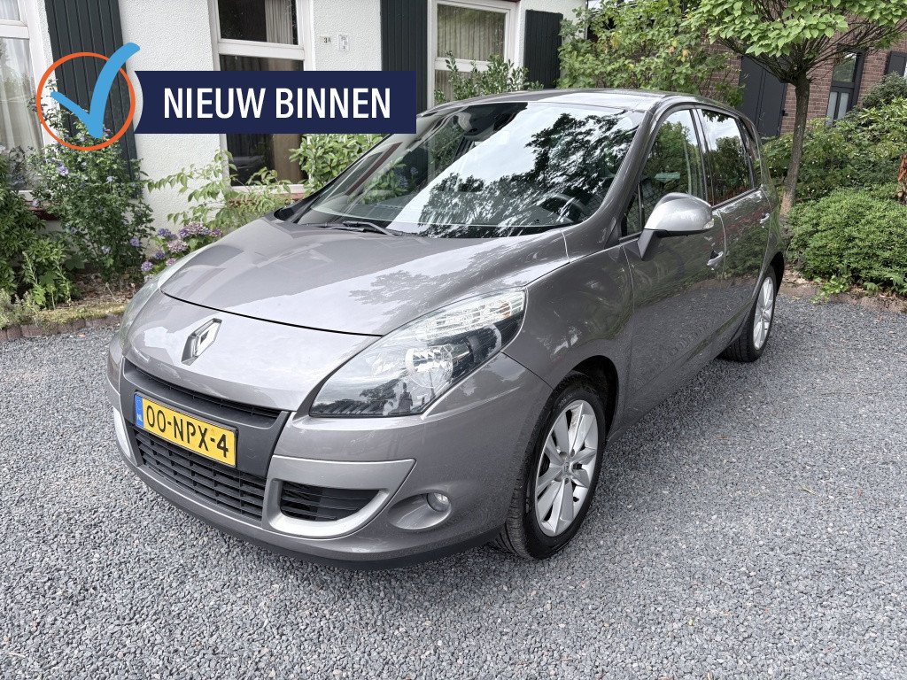 Renault Scénic 1.4 TCE Celsium (Airco, trekhaak, Navigatie)
