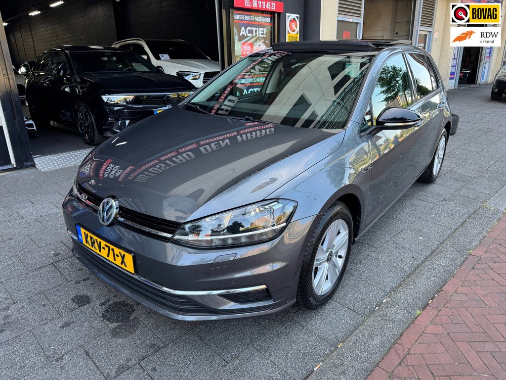 Volkswagen Golf 1.0 TSI Comfortline Pano Massage Navi Clima