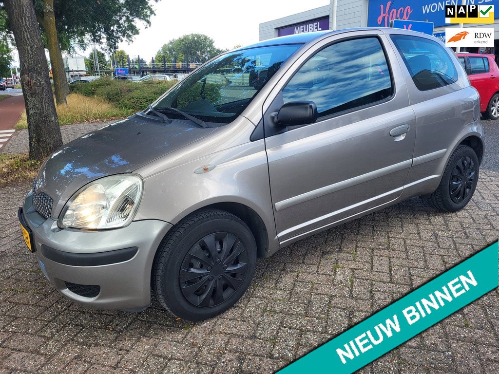 Toyota Yaris 1.3 VVT-i Terra