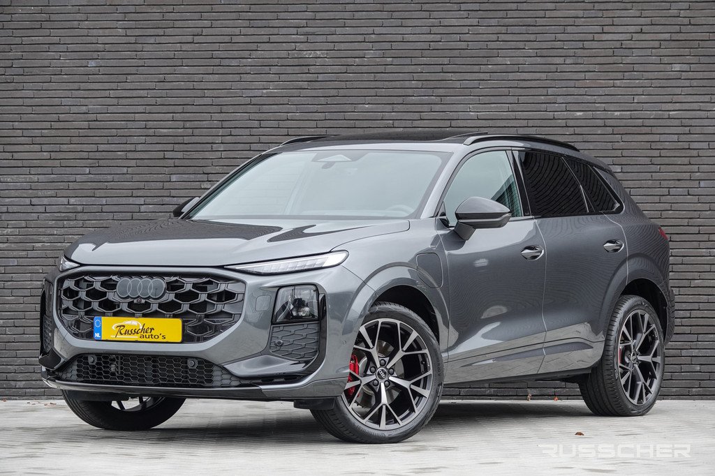 Audi Q3 S-Line | e-hybrid 272Pk | Panoramadak | Head-Up Display | 360° Camera | Sonos Premium Sound | 20''