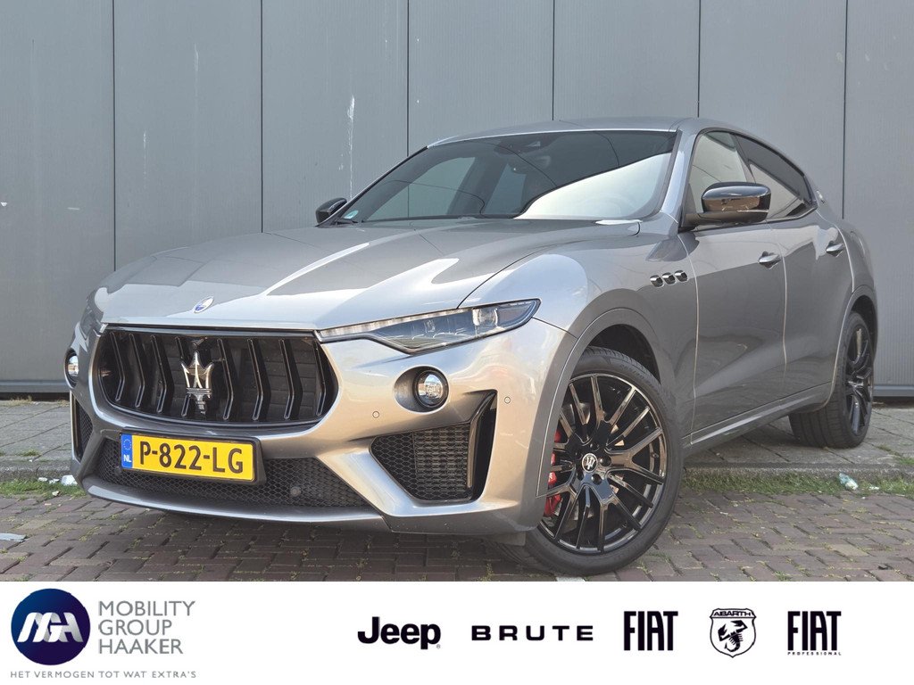 Maserati Levante 3.8 V8 GTS | Schuif-kanteldak | Adaptive Cruise Control | Dealeronderhouden