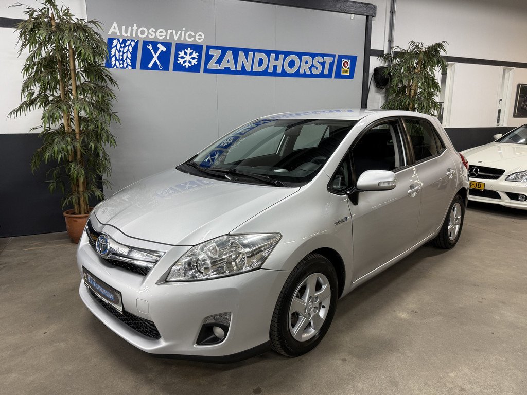 Toyota Auris 1.8 Full Hybrid Aspiration // Autom. // Ecc // LM velgen